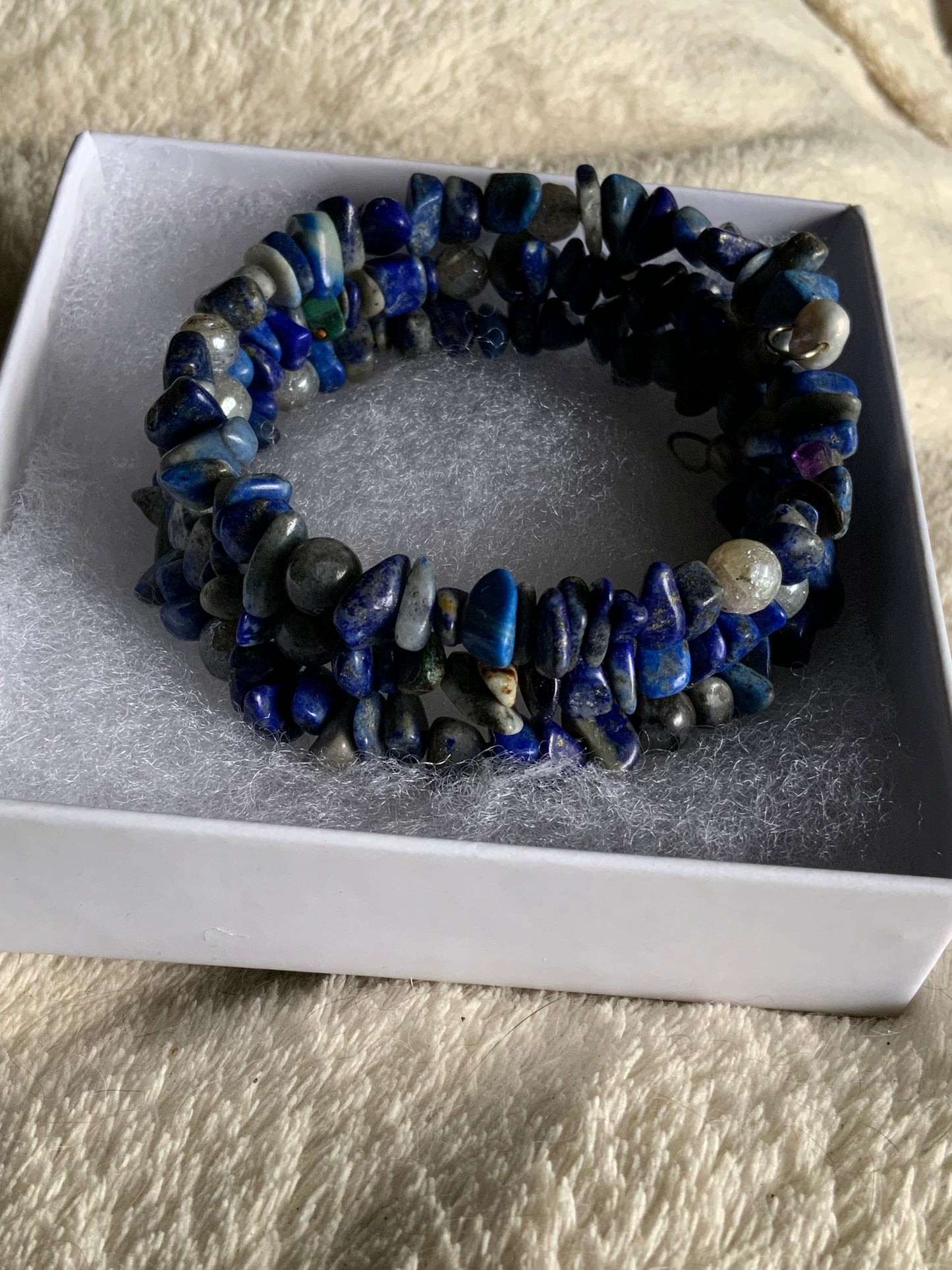Memory Wire Bracelet – Lapis Lazuli, Labradorite & Freshwater Pearl