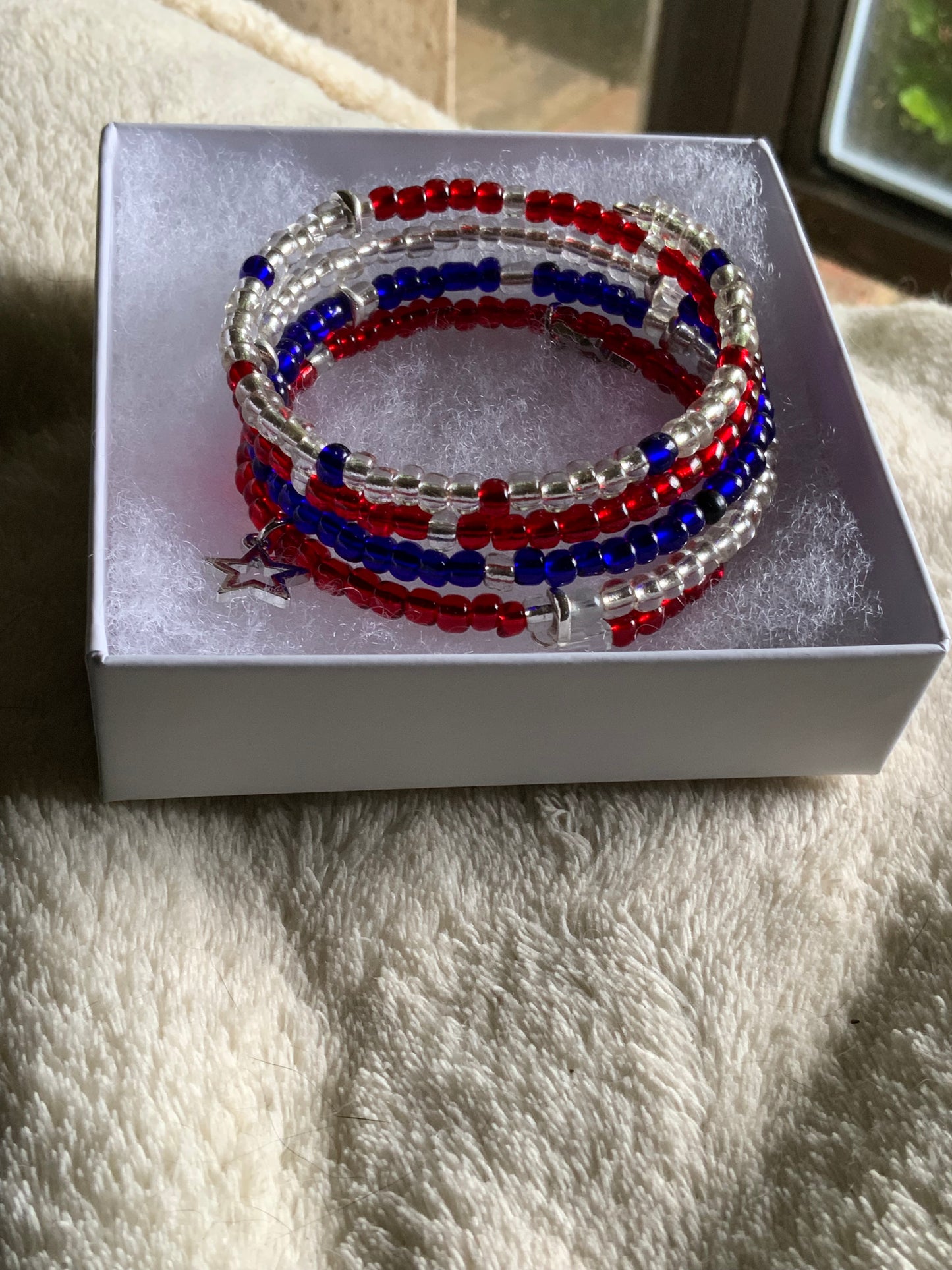 Patriotic Memory Wire Glass Bead Bracelet — Red, White & Blue with Silver Stars
